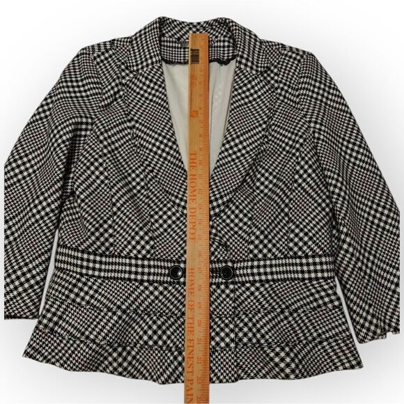 WHBM Chic Black and White Plaid Blazer SZ 12 - Picture 2 of 6
